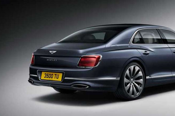 Bentley представил новый Flying Spur